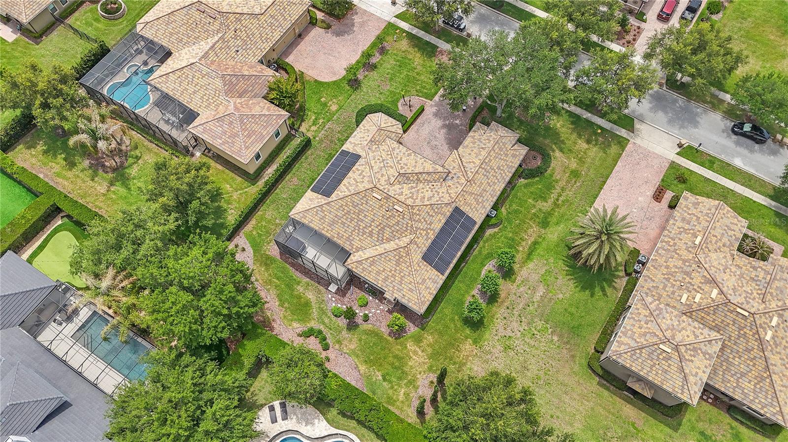 HEATHROW COUNTRY ESTATE - Residential