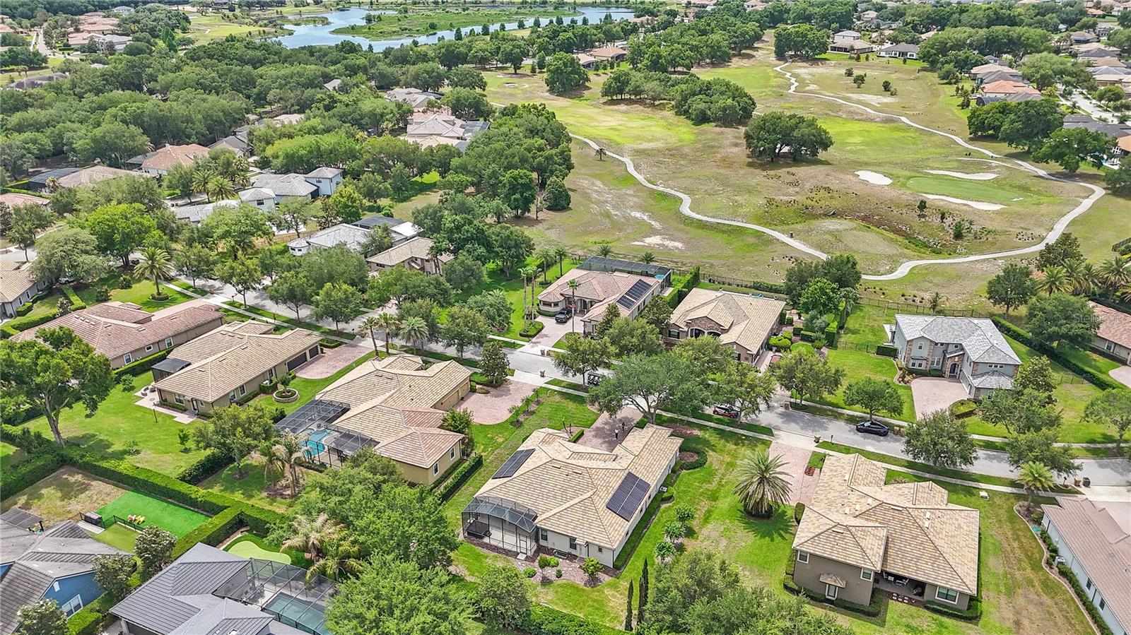 HEATHROW COUNTRY ESTATE - Residential