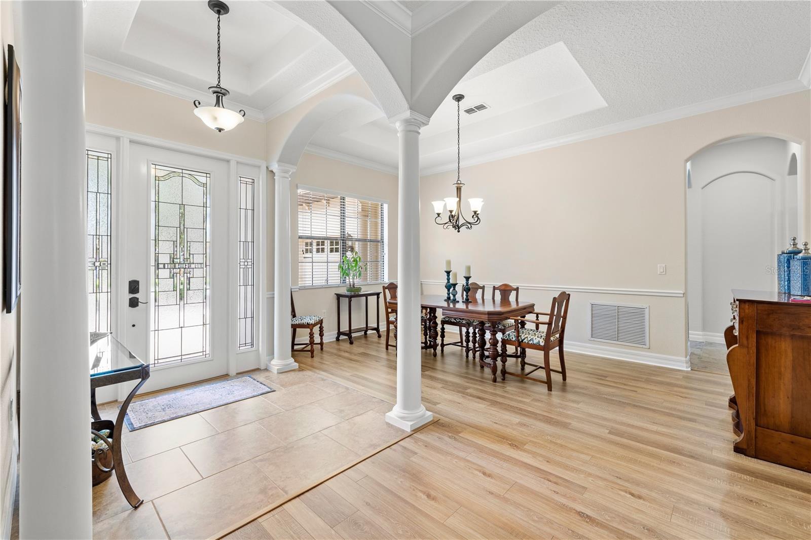 HEATHROW COUNTRY ESTATE - Residential