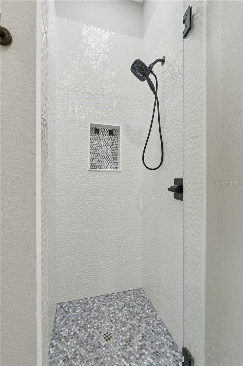 MT OLIVE SHORES NORTH ADD 04 - Residential