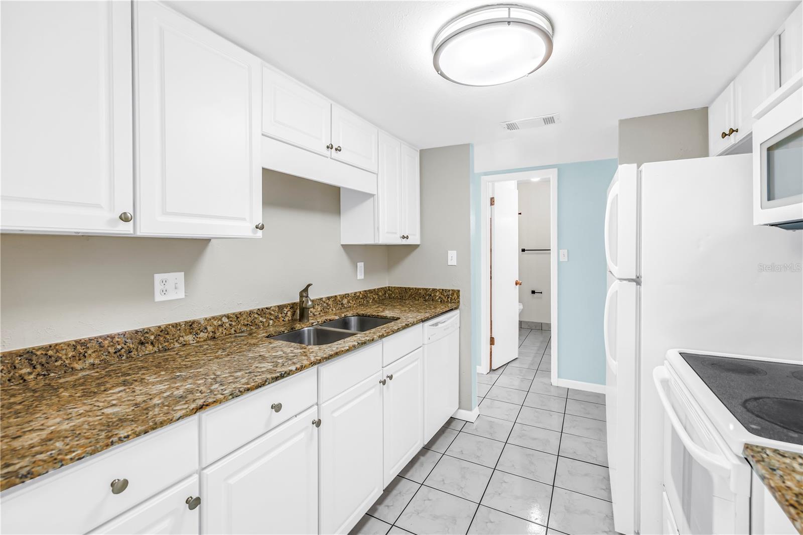 BERMUDA BAY BEACH CONDO - Residential