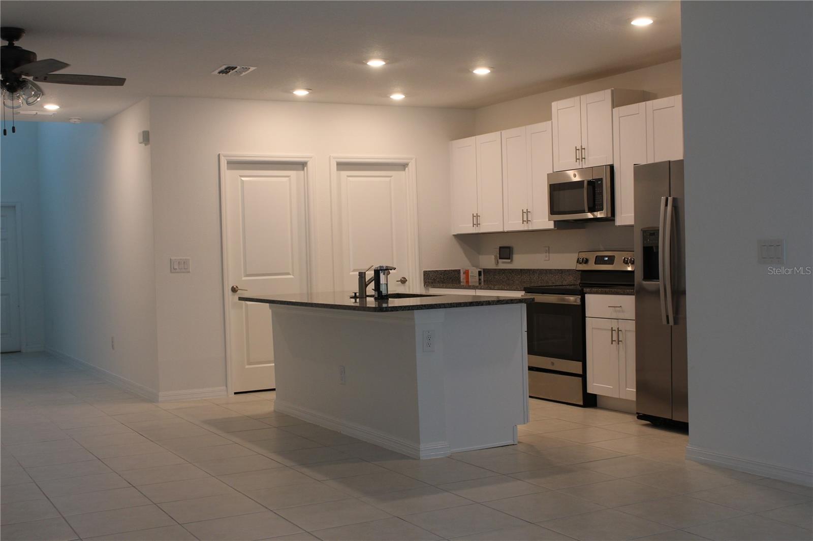 ABBOTT SQUARE PH 1B - Residential