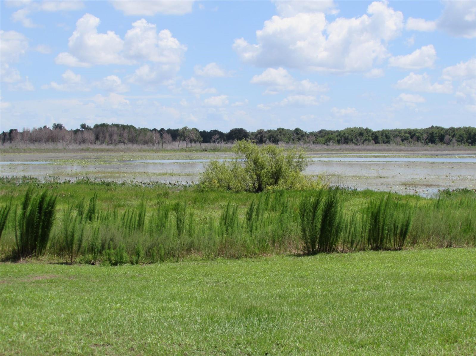 RAINBOW LAKES ESTATES - Residential