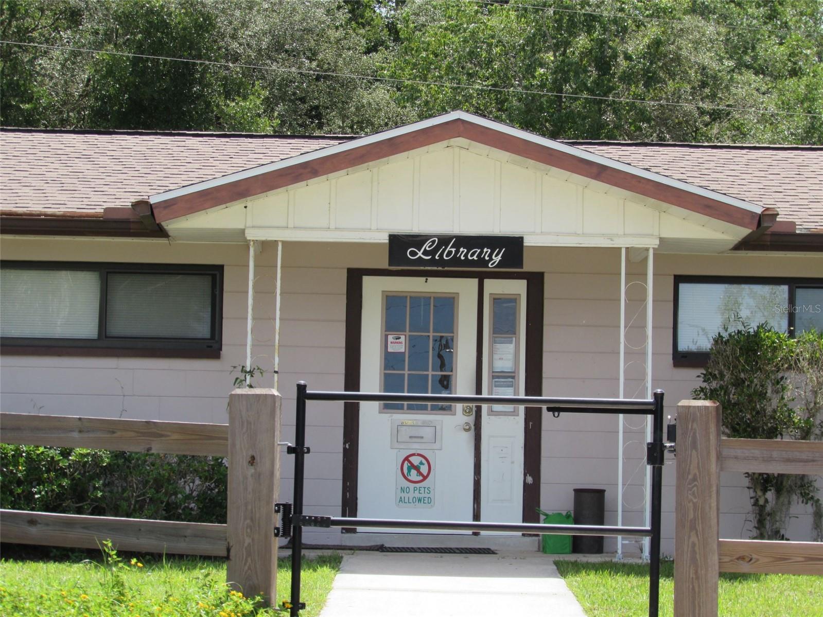 RAINBOW LAKES ESTATES - Residential