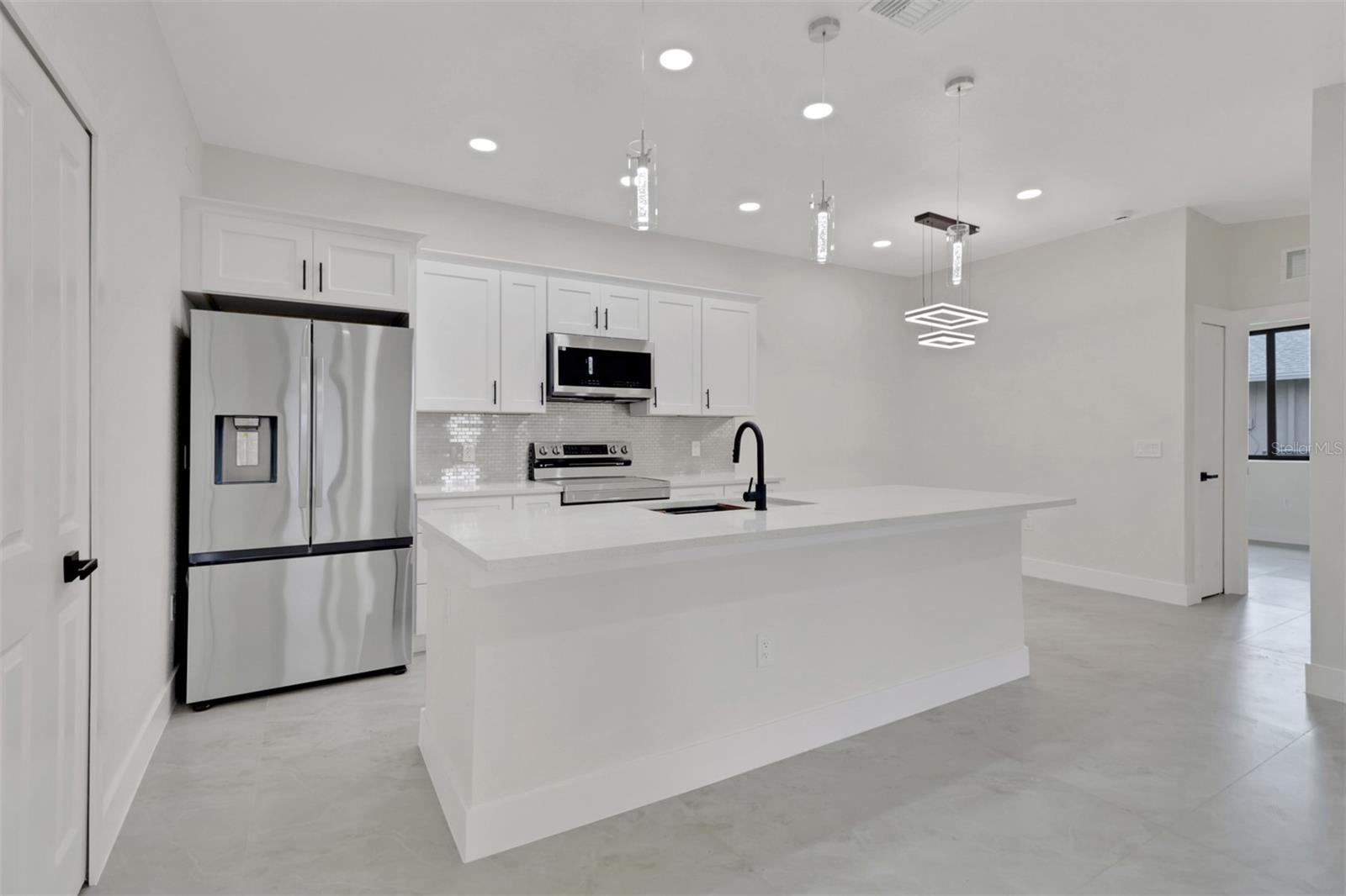 LEHIGH ACRES - Residential Income