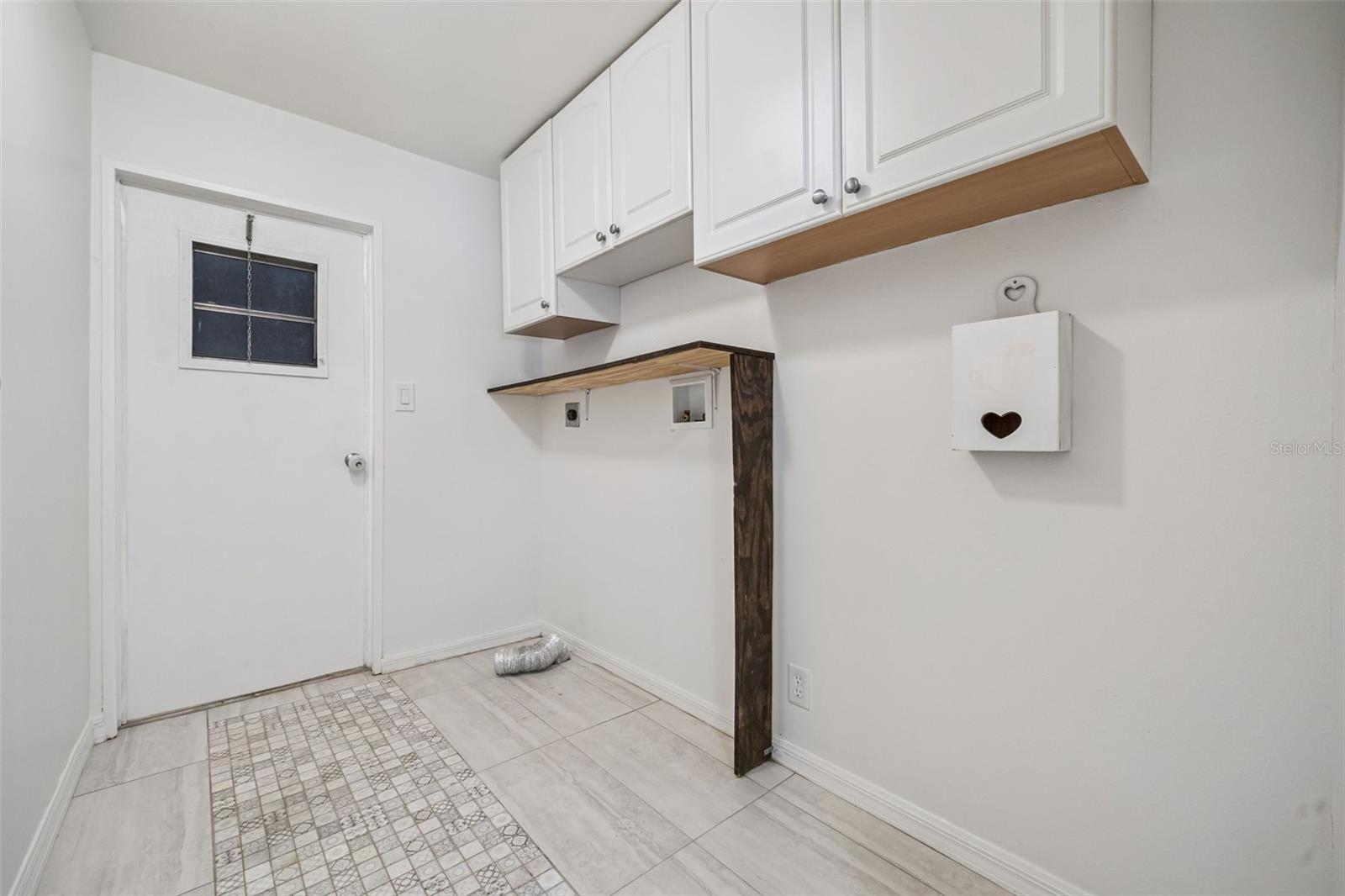 MONTVERDE MOBILE HOME SUB - Residential