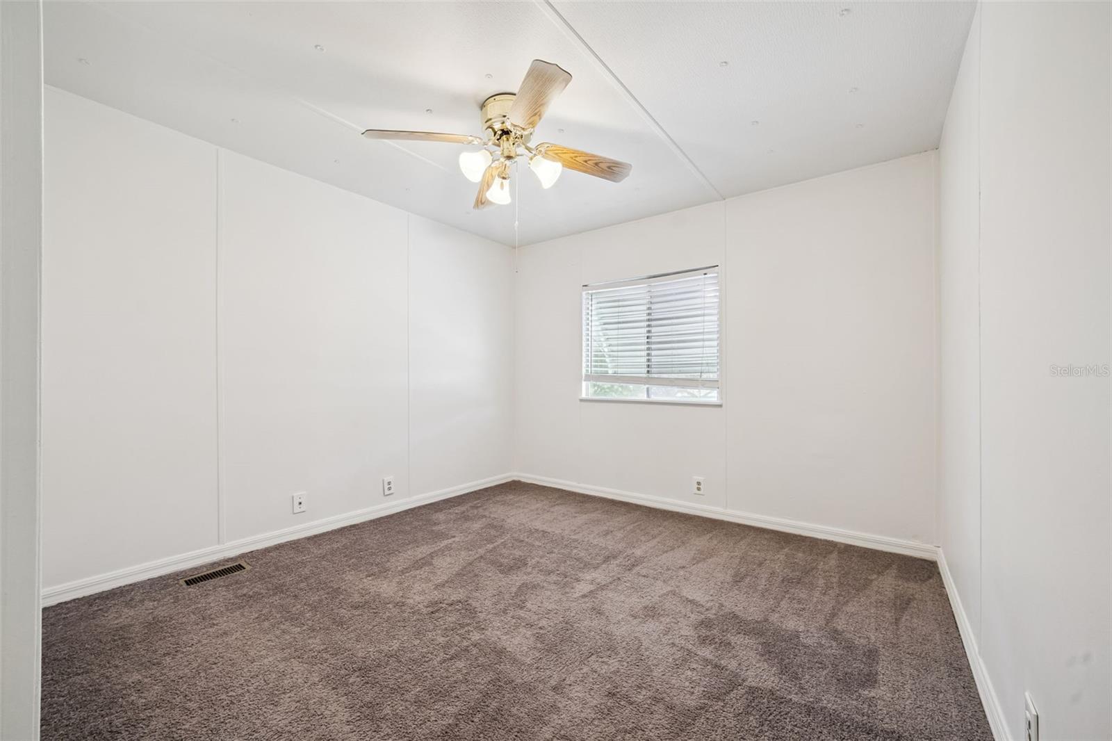 MONTVERDE MOBILE HOME SUB - Residential