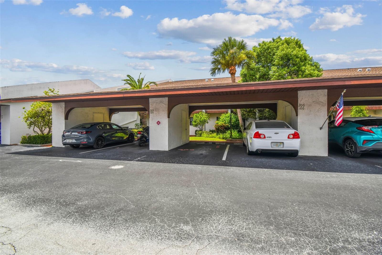 ORCHARDS RADCLIFFE CONDO - Residential