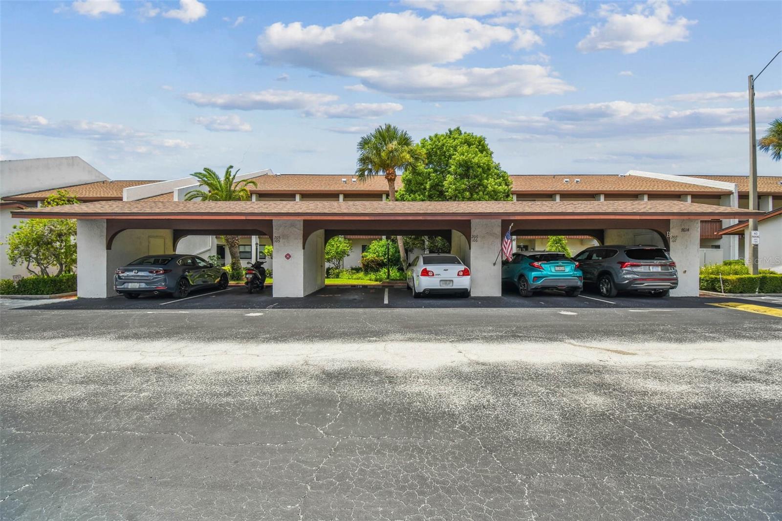 ORCHARDS RADCLIFFE CONDO - Residential