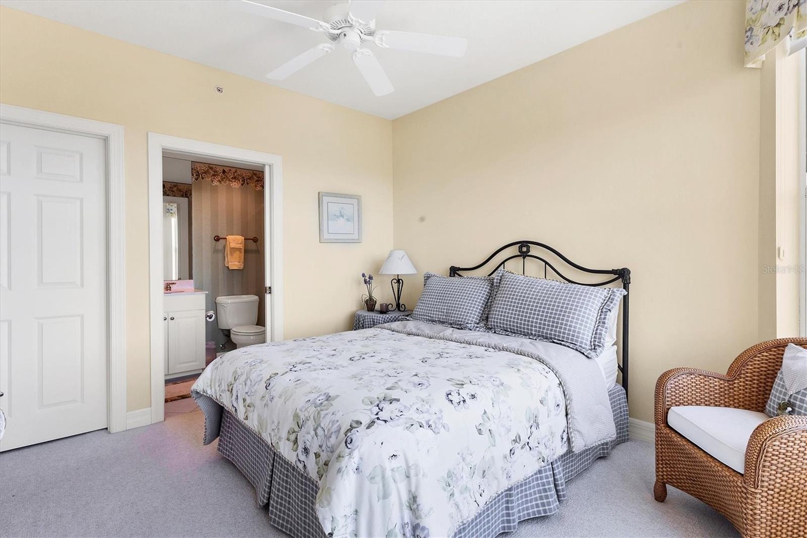 MERIDIAN AT THE OAKS PRESERVE - Residential