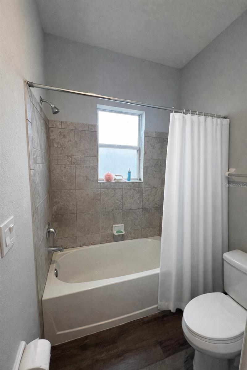 LAKES TR 04 - Residential