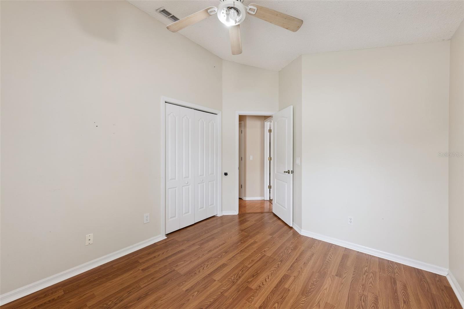 CAMBRIDGE COMMONS - Residential