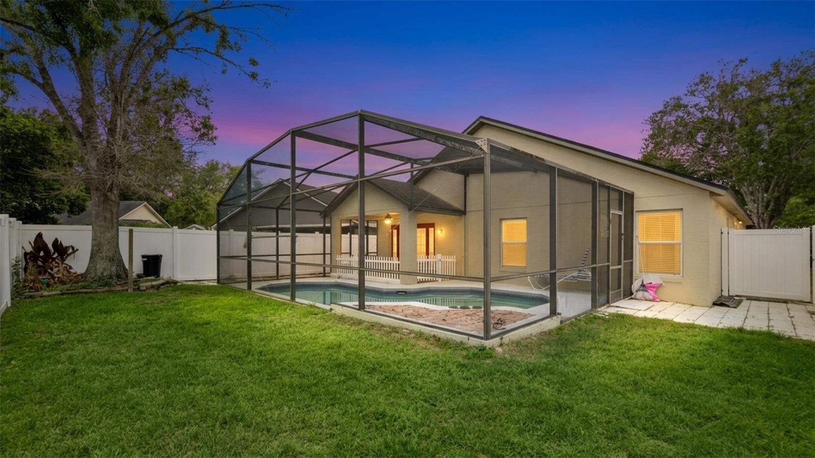 CAMBRIDGE COMMONS - Residential