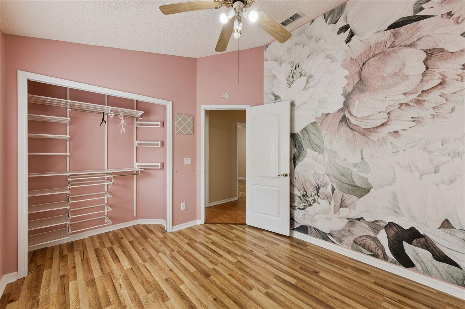 CAMBRIDGE COMMONS - Residential