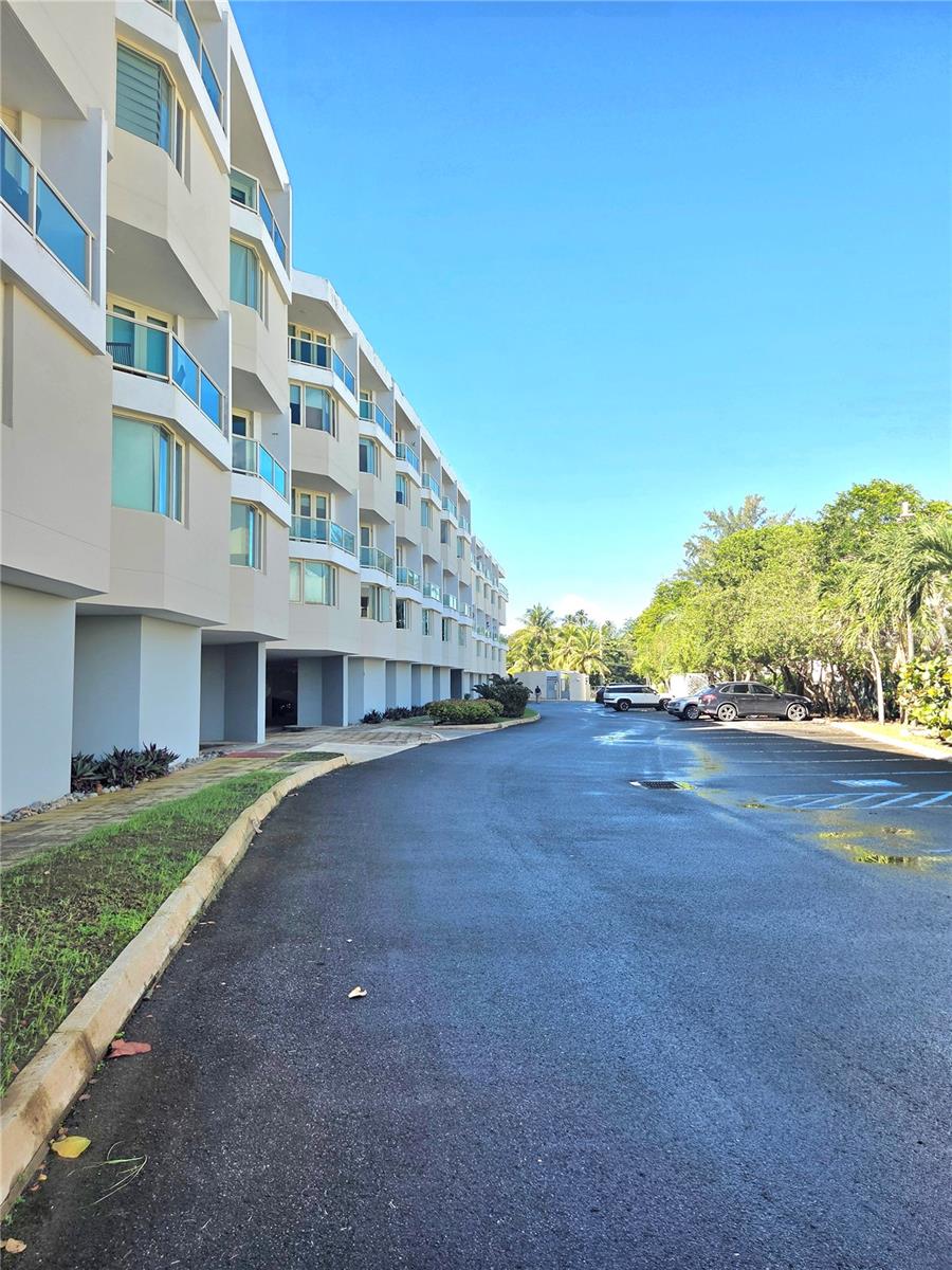 COND GRAND BAY BEACH - Residential