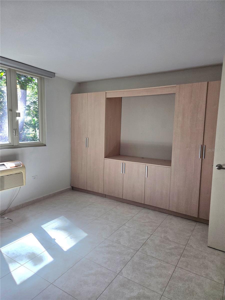 COND GRAND BAY BEACH - Residential