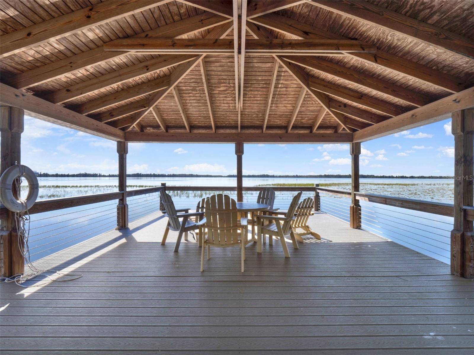 COACH HOMES/KENSINGTON SHORES - Residential