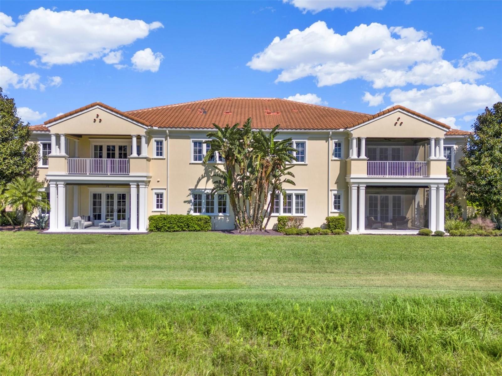 COACH HOMES/KENSINGTON SHORES - Residential