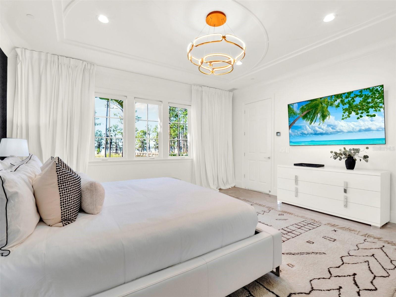 COACH HOMES/KENSINGTON SHORES - Residential