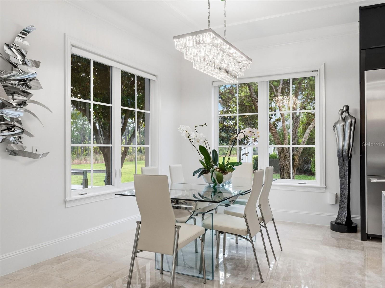 COACH HOMES/KENSINGTON SHORES - Residential