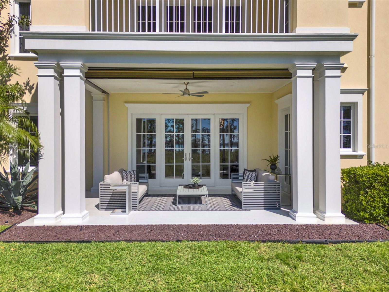 COACH HOMES/KENSINGTON SHORES - Residential