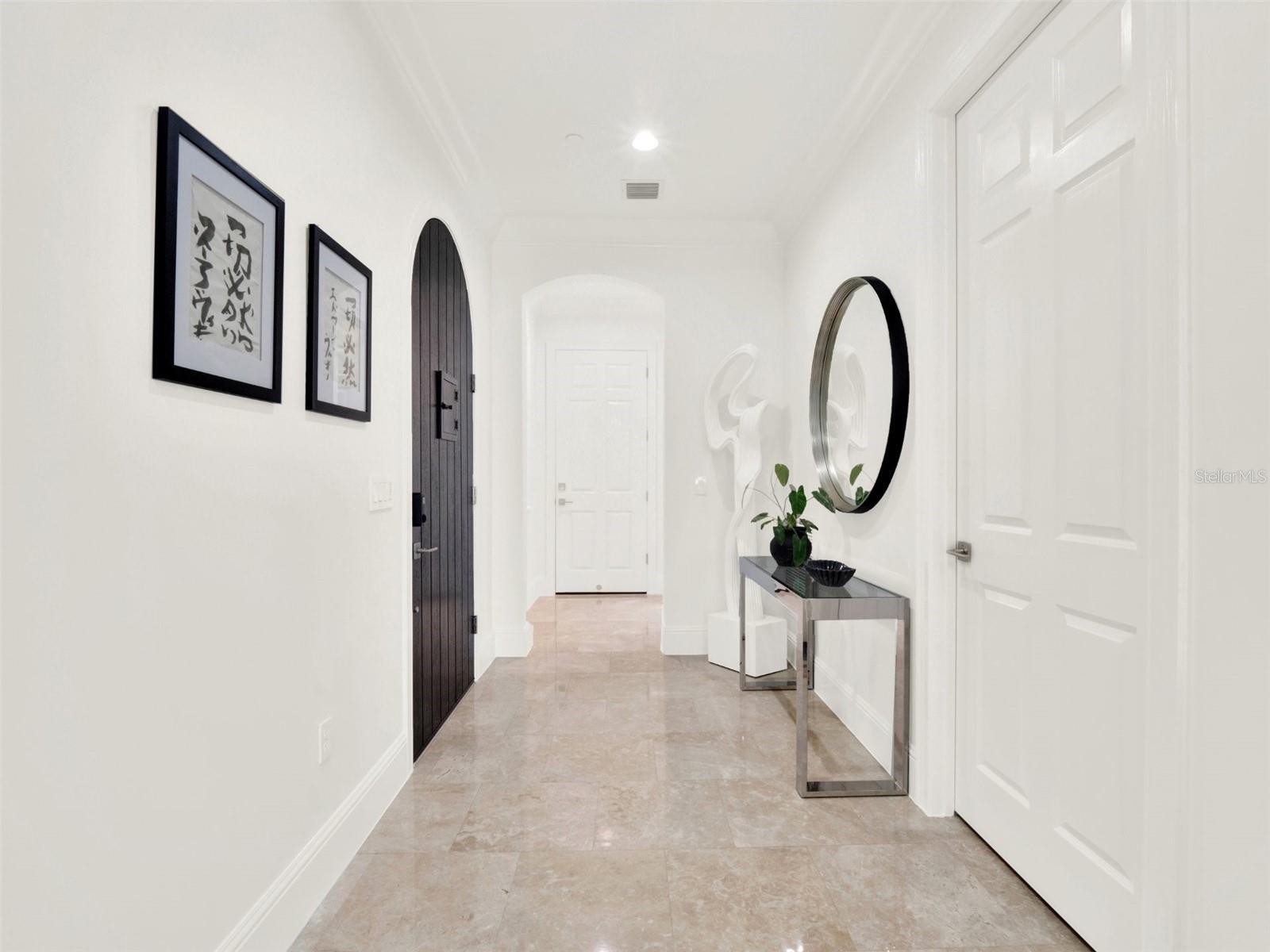 COACH HOMES/KENSINGTON SHORES - Residential