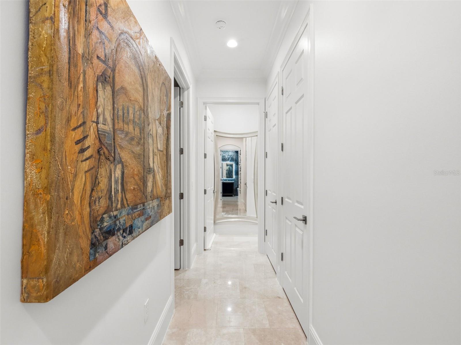 COACH HOMES/KENSINGTON SHORES - Residential