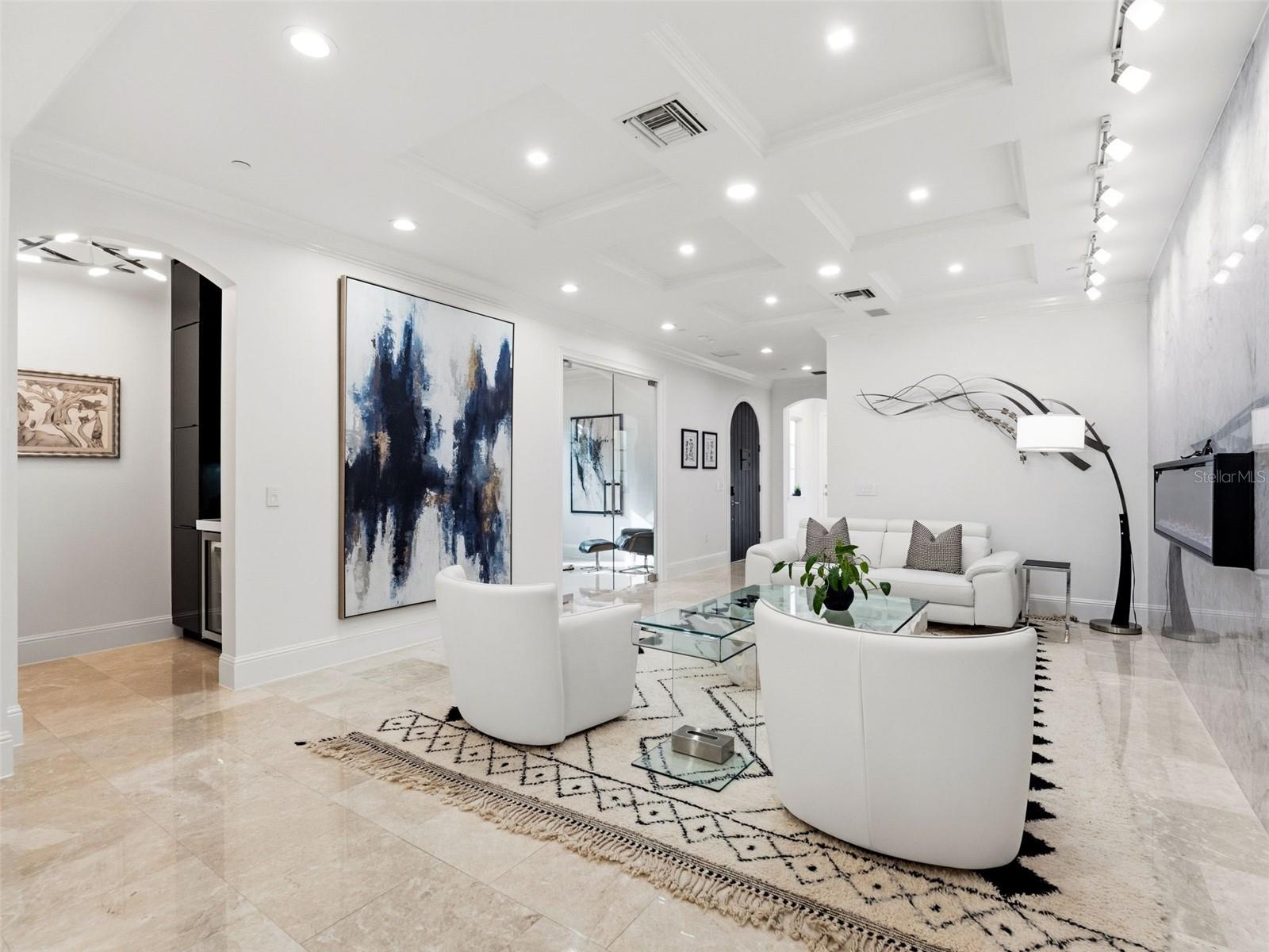 COACH HOMES/KENSINGTON SHORES - Residential
