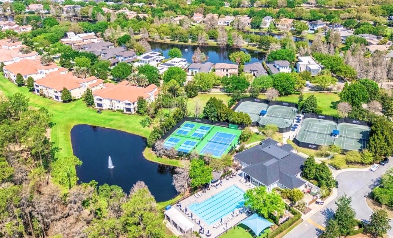 COACH HOMES/KENSINGTON SHORES - Residential