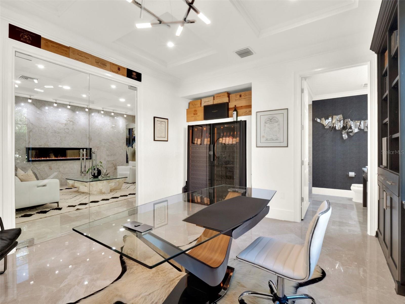 COACH HOMES/KENSINGTON SHORES - Residential