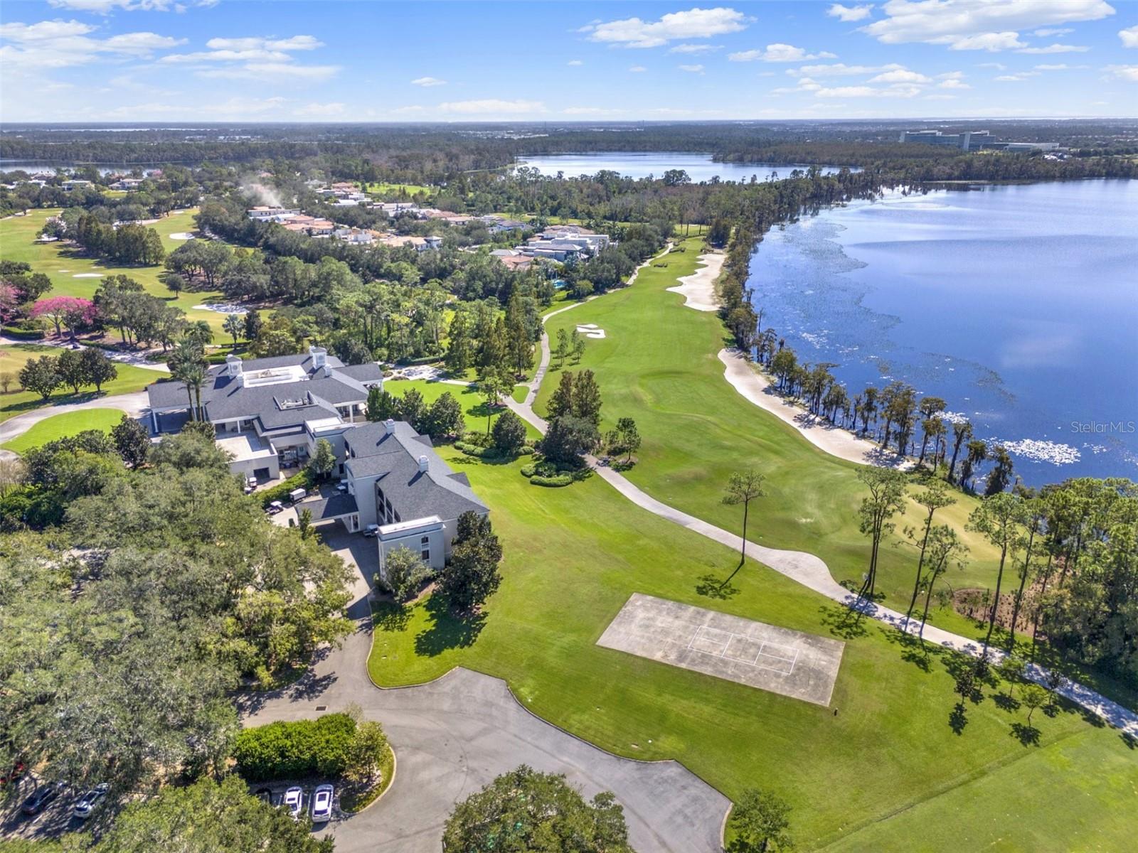 COACH HOMES/KENSINGTON SHORES - Residential
