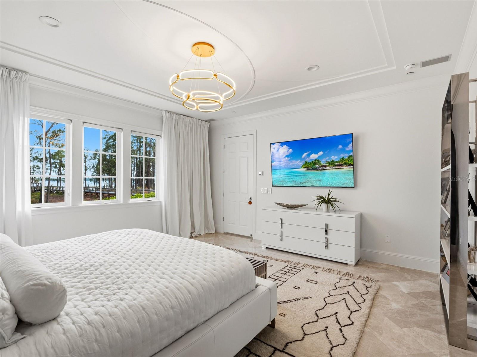 COACH HOMES/KENSINGTON SHORES - Residential