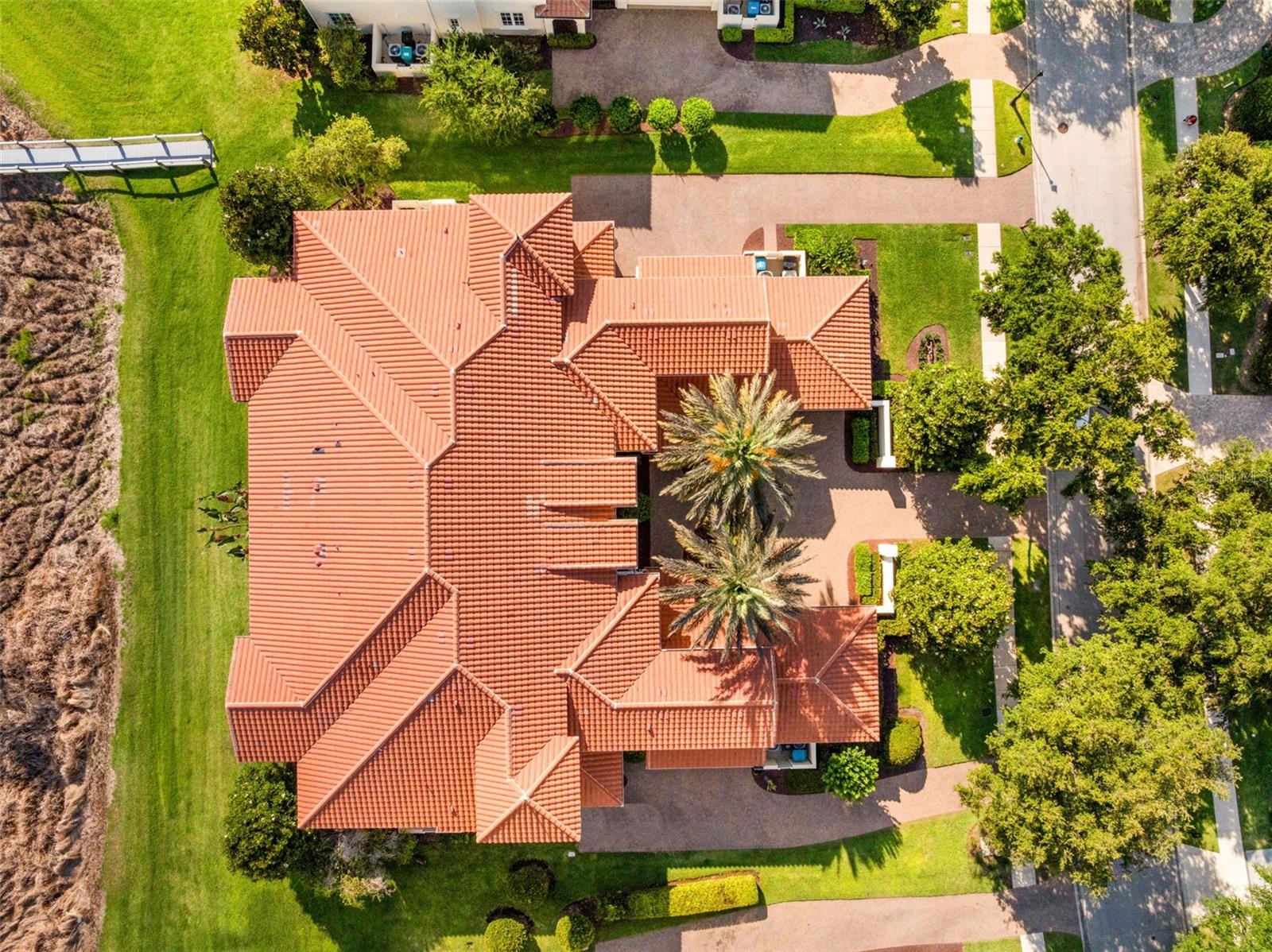COACH HOMES/KENSINGTON SHORES - Residential