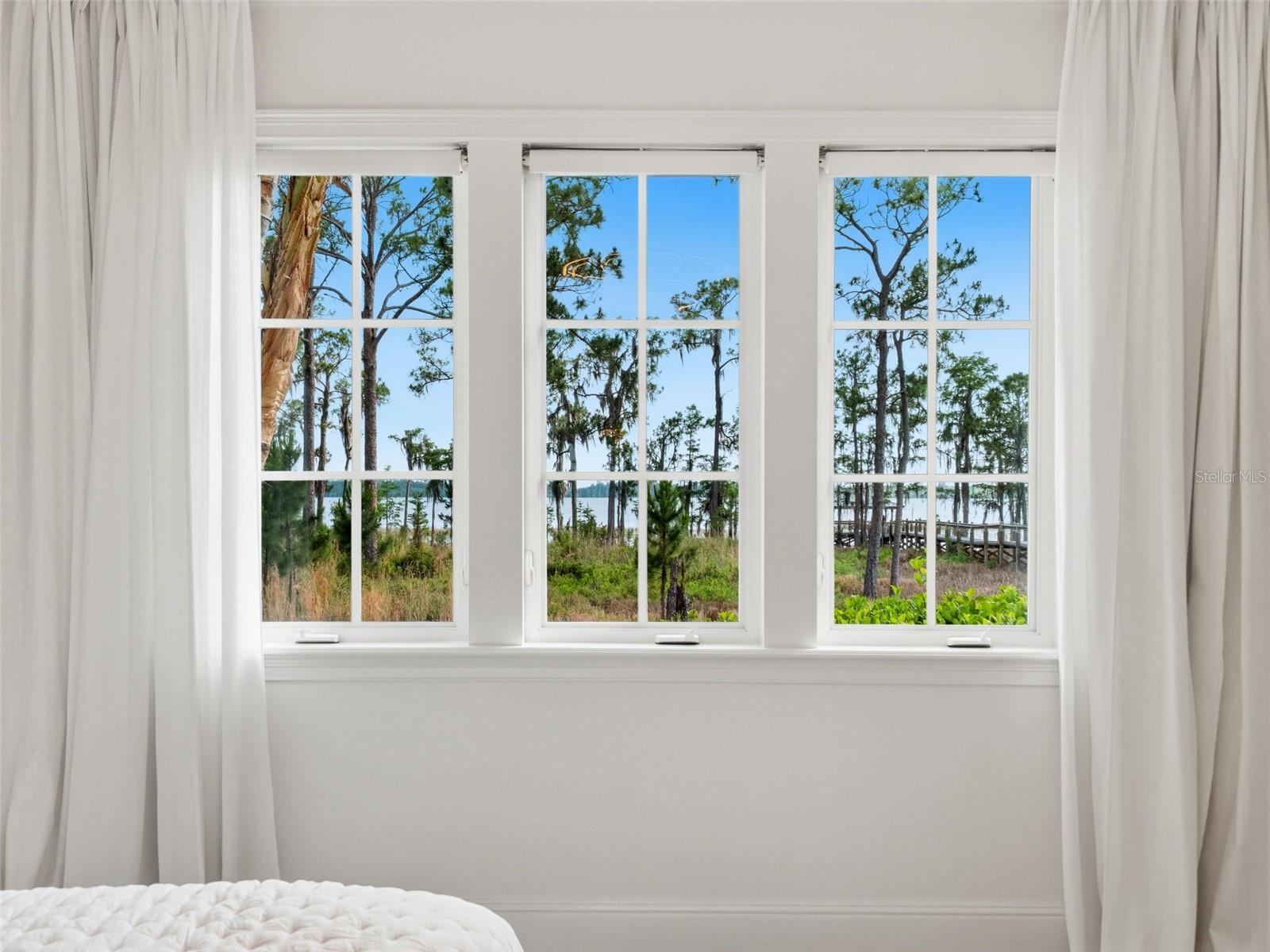 COACH HOMES/KENSINGTON SHORES - Residential