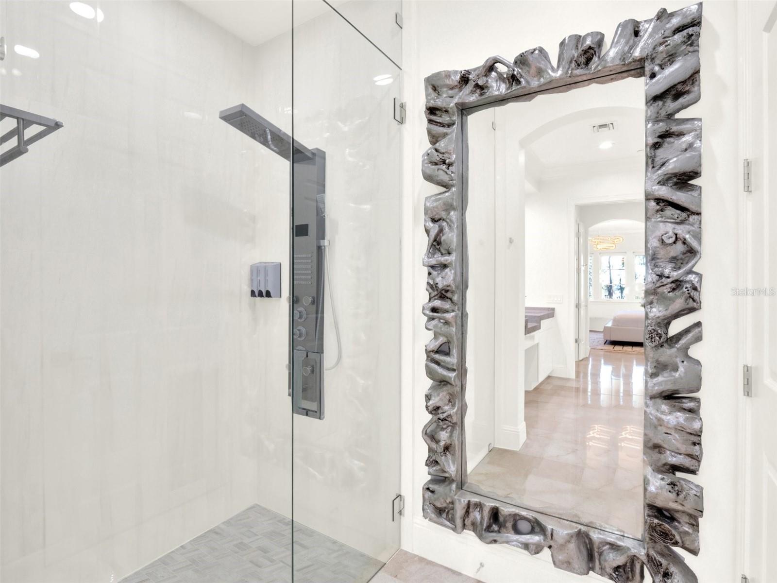 COACH HOMES/KENSINGTON SHORES - Residential
