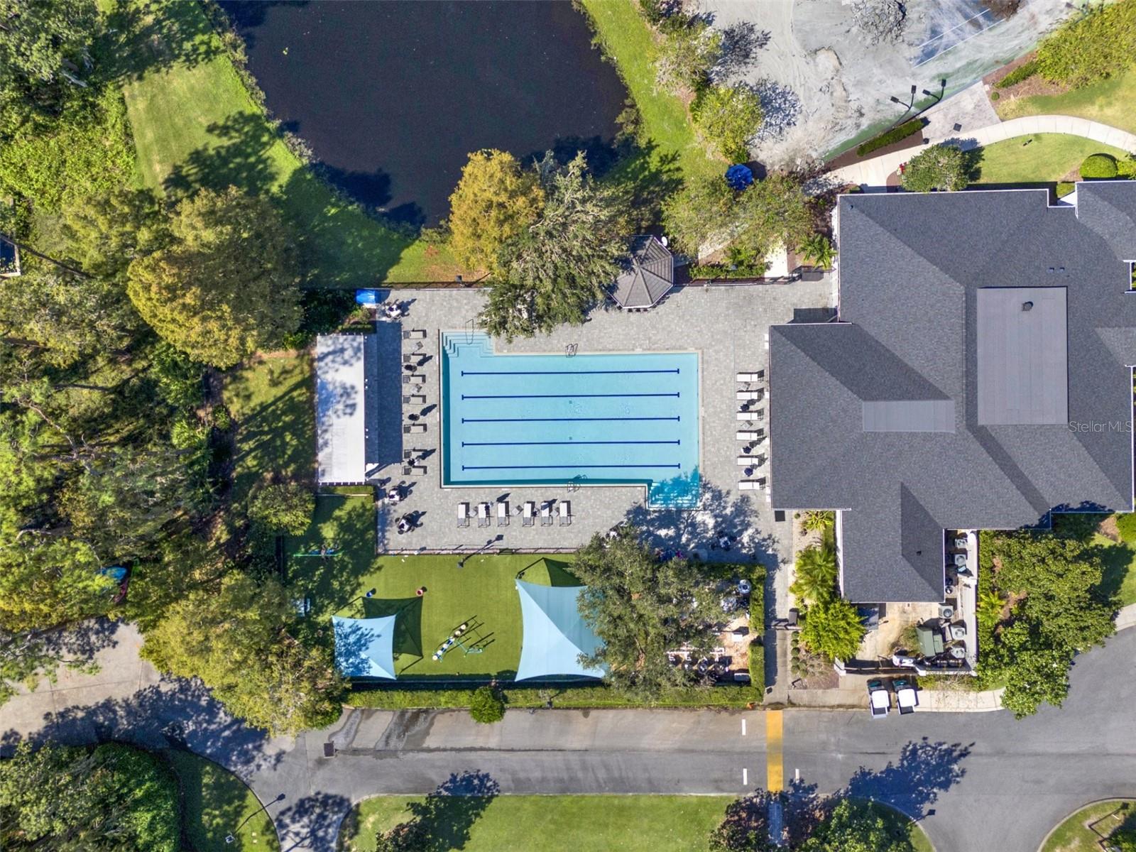 COACH HOMES/KENSINGTON SHORES - Residential