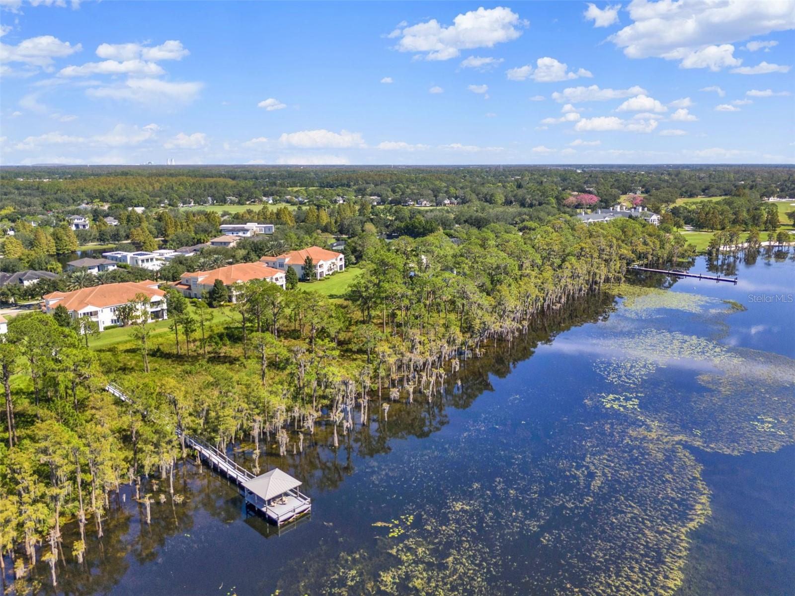 COACH HOMES/KENSINGTON SHORES - Residential