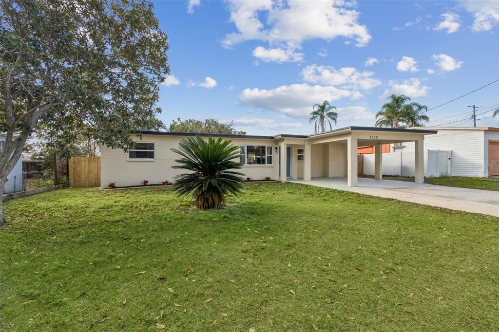 Photo of 2136 W Minnehaha Street, Tampa, FL 33604 (MLS # TB8465132)