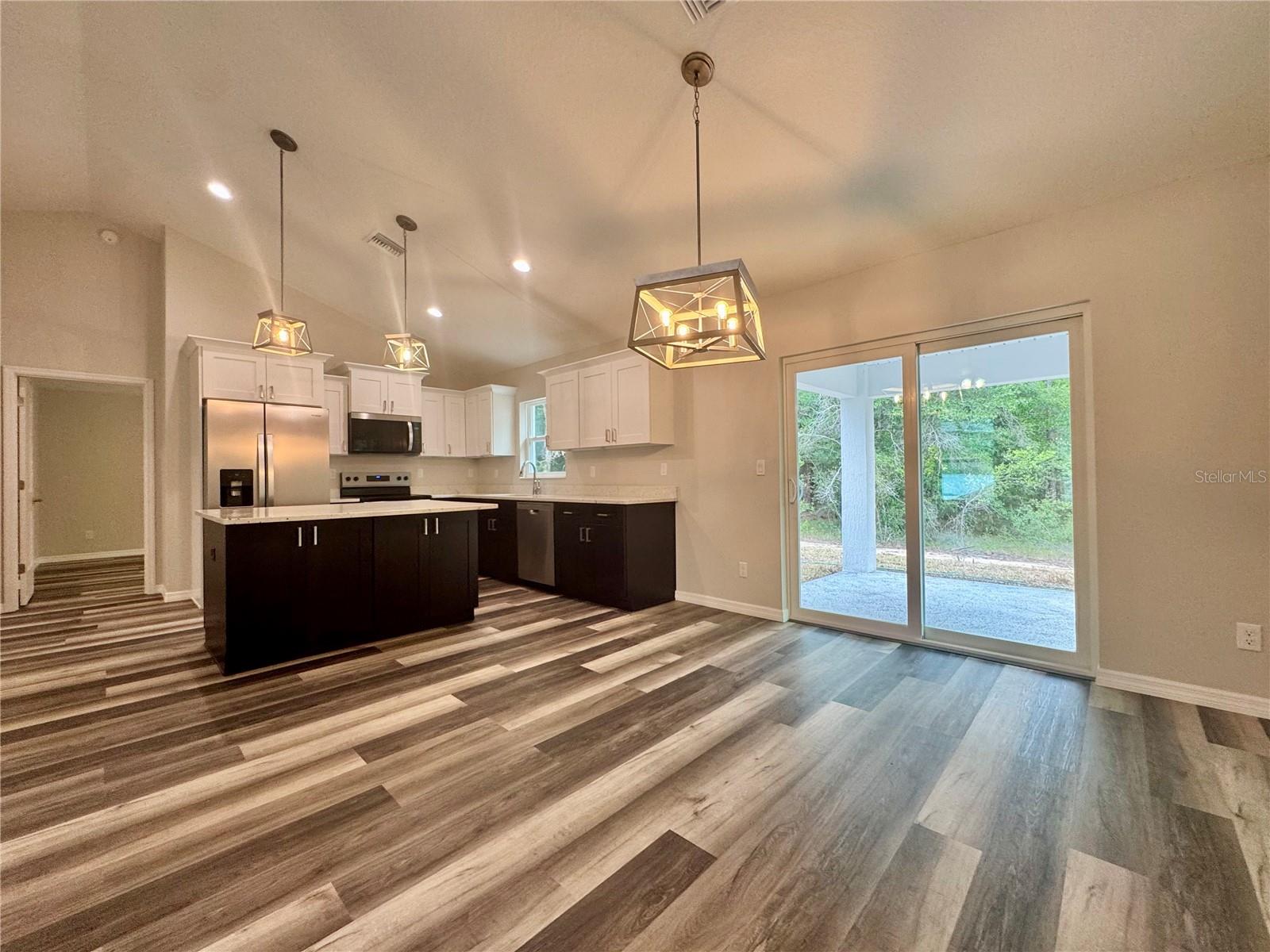RAINBOW ACRES - Residential