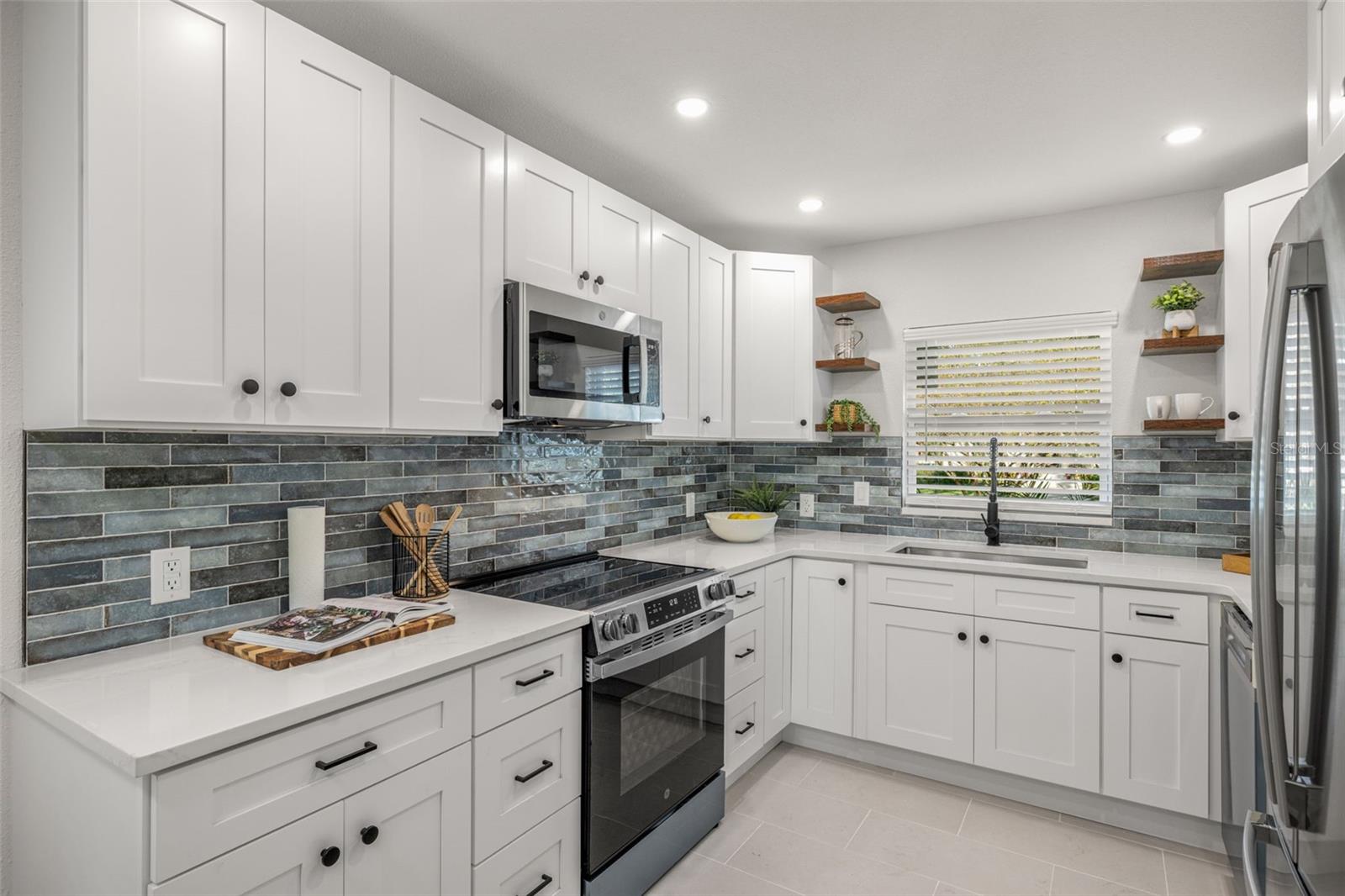 LAKE PASADENA DEV - Residential