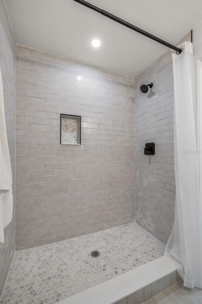 LAKE PASADENA DEV - Residential