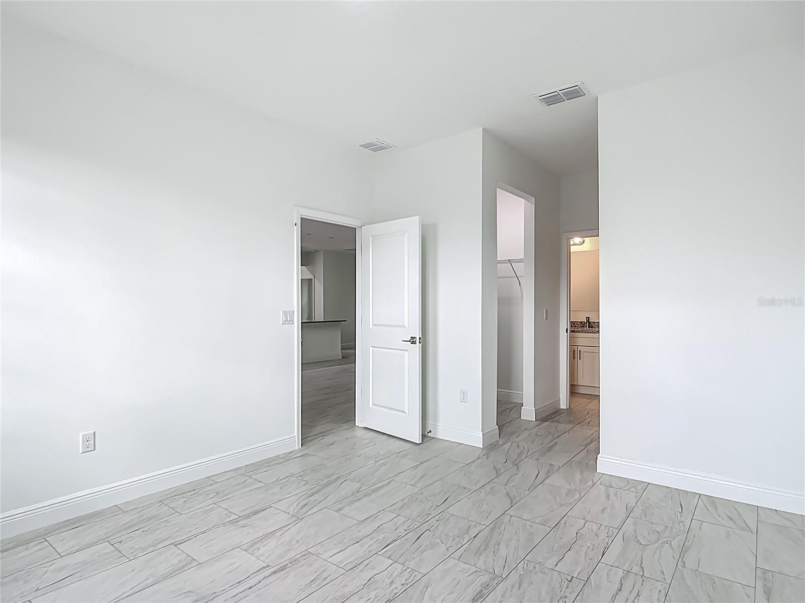 CITRUS SPGS UNIT 23 - Residential Lease