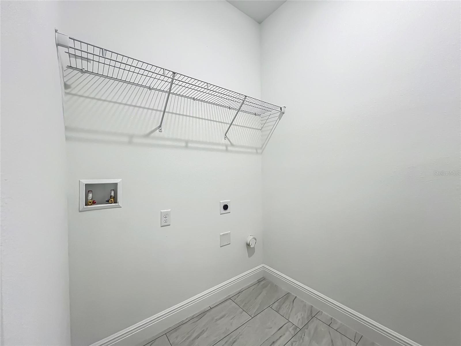 CITRUS SPGS UNIT 23 - Residential Lease