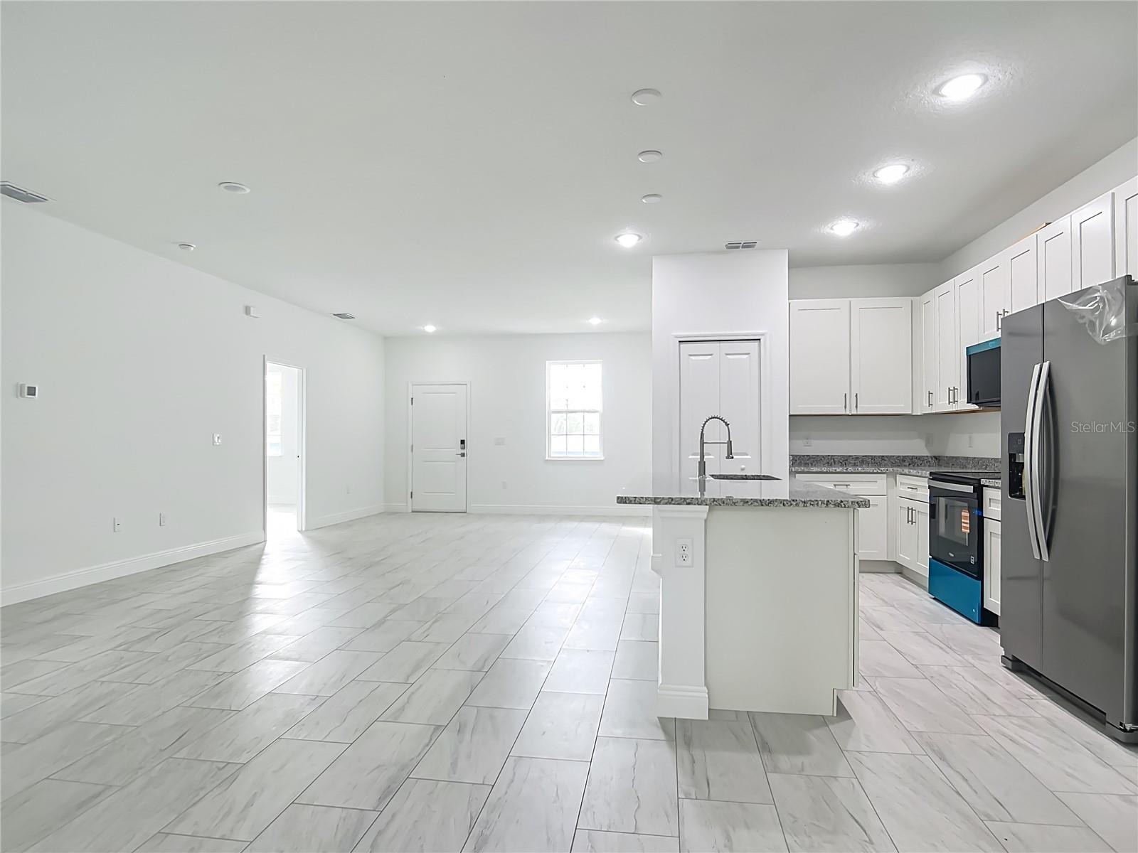 CITRUS SPGS UNIT 23 - Residential Lease