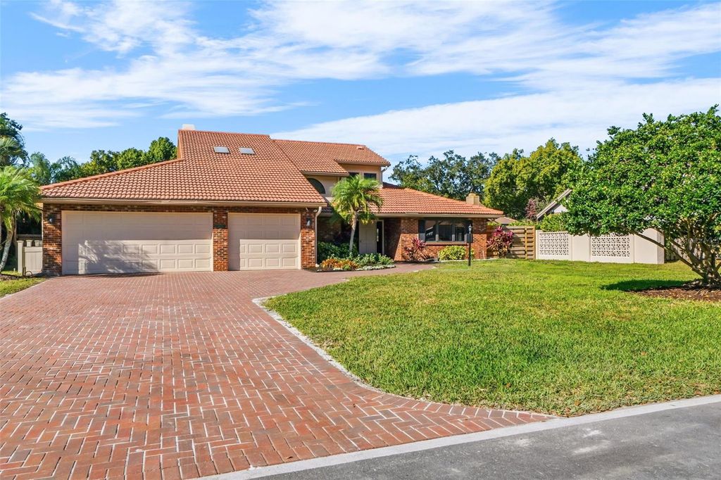 Photo of 4672 Pine Harrier Drive, Sarasota, FL 34231 (MLS # A4676715)