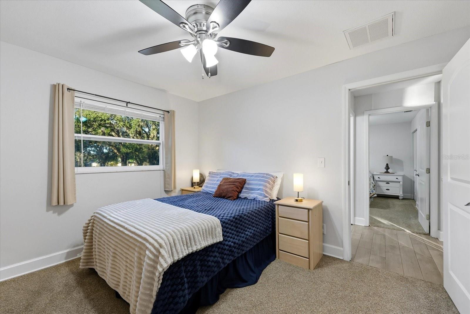 LAKESIDE ESTATES - Residential