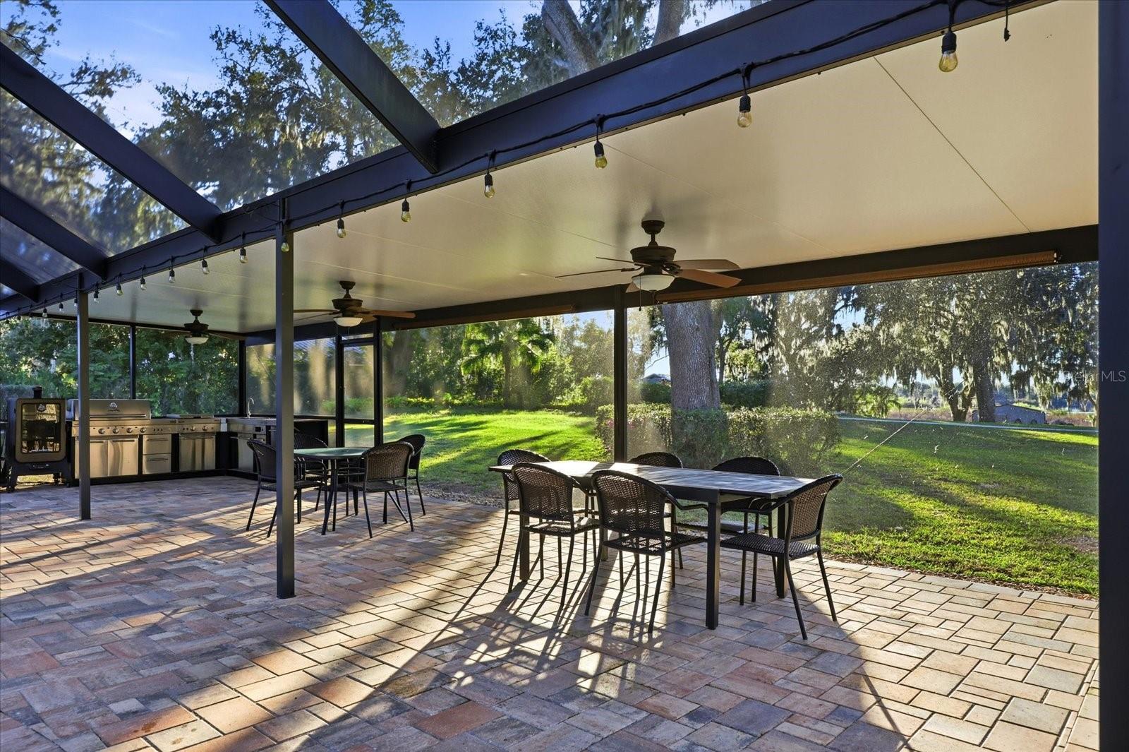 LAKESIDE ESTATES - Residential