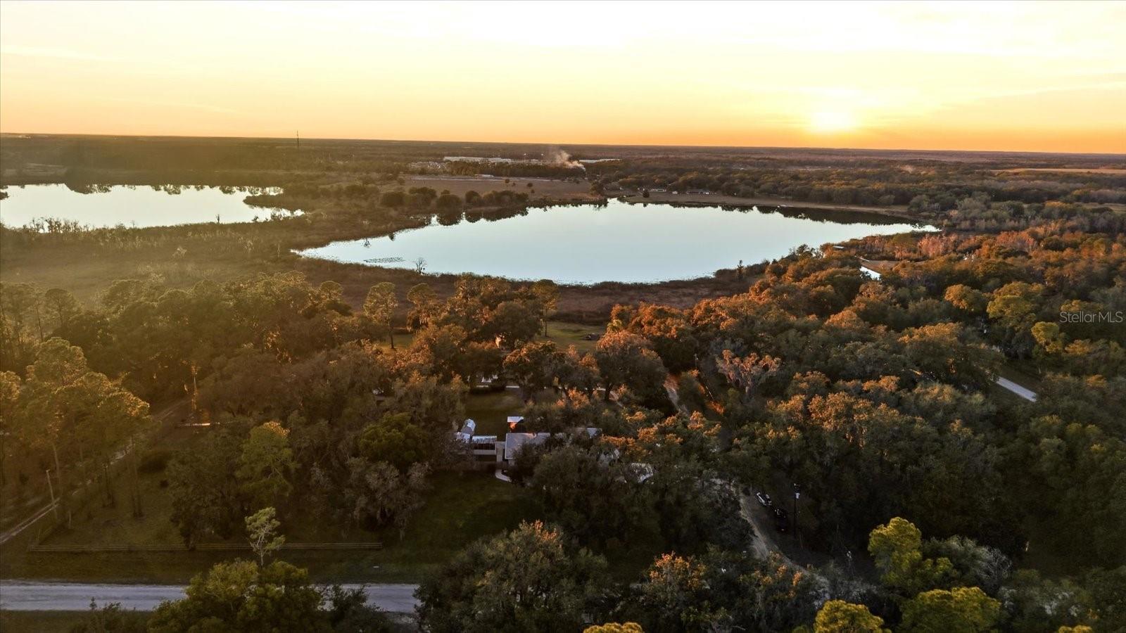 LAKESIDE ESTATES - Residential