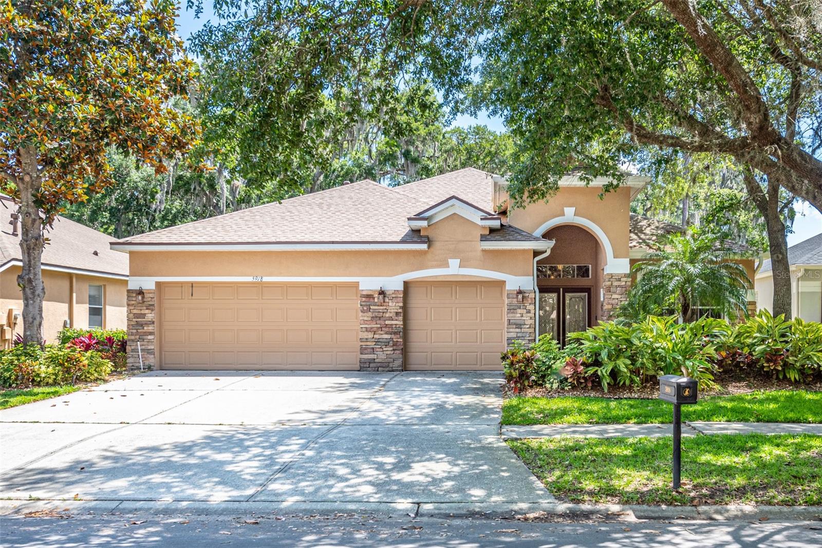 5918 TEALWATER PLACE