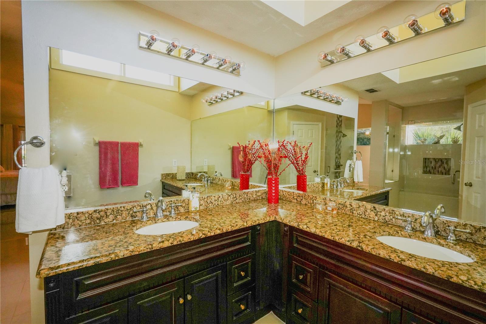 SILVER WOODS PH 01 - Residential